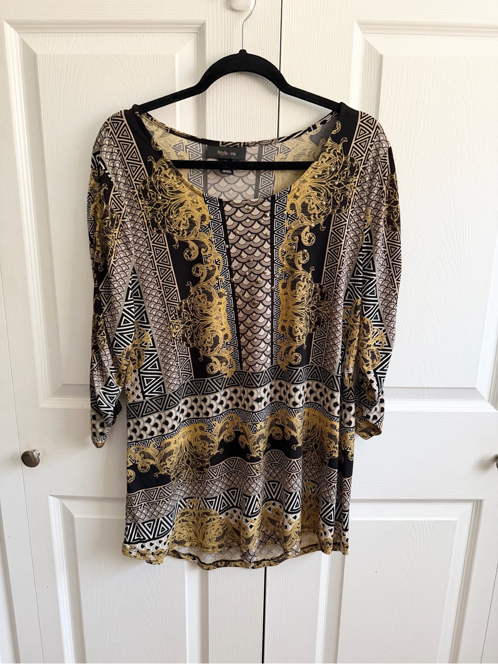 5 for $25! Printed Black and Gold Long-Sleeve Women’s Top